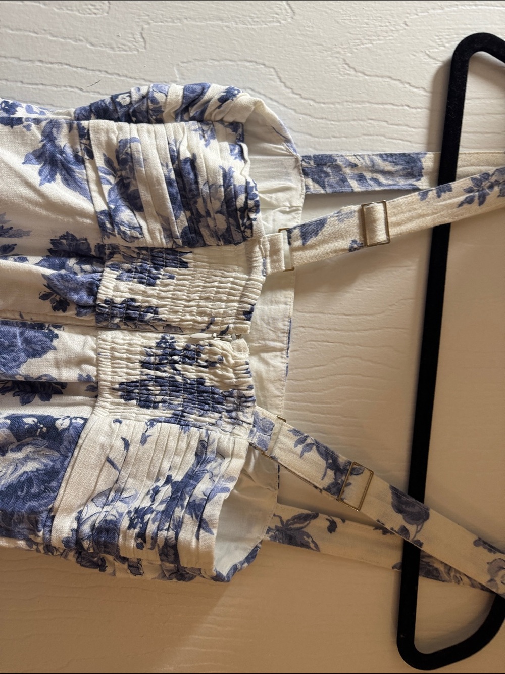 Abercrombie & Fitch White Maxi Dress with Blue Floral Print  XST - Picture 3 of 4